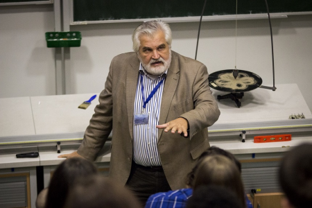 Prof Dr Szabó Gábor fizikus akadémikus Szegedi Tudományegyetem