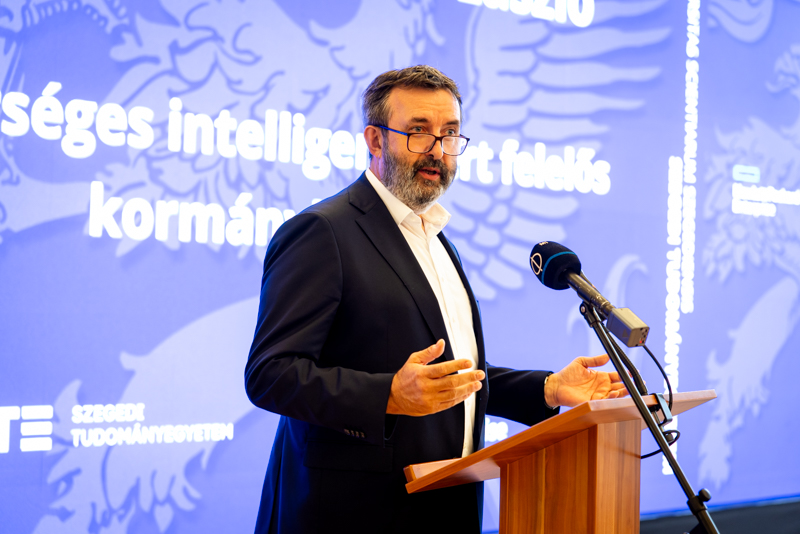 Dr. Palkovics László mesterséges intelligenciáért felelős kormánybiztos